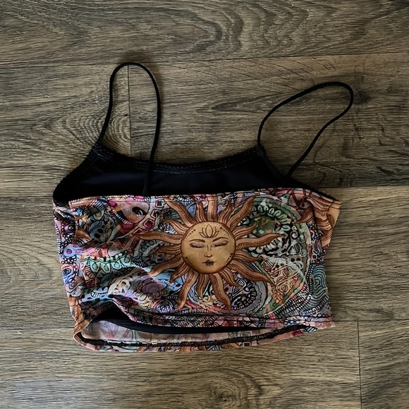 Crop top - Picture 2 of 2